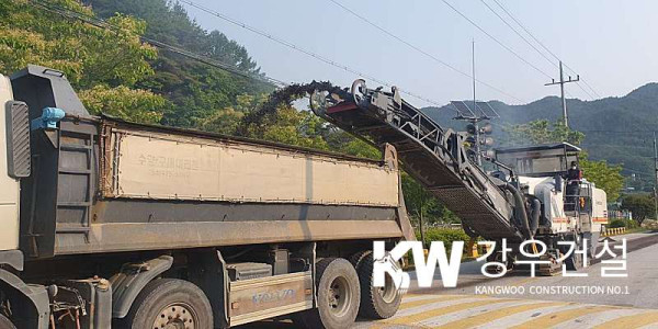 김천시 증산면 평촌리 아스콘 덧씌우기 공사현장_3