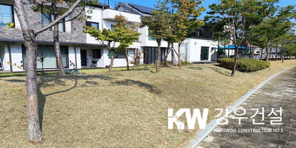 김천시 율곡동 안산공원 서낭댕이 공원 잔디관리공사 2차 예초 작업_2